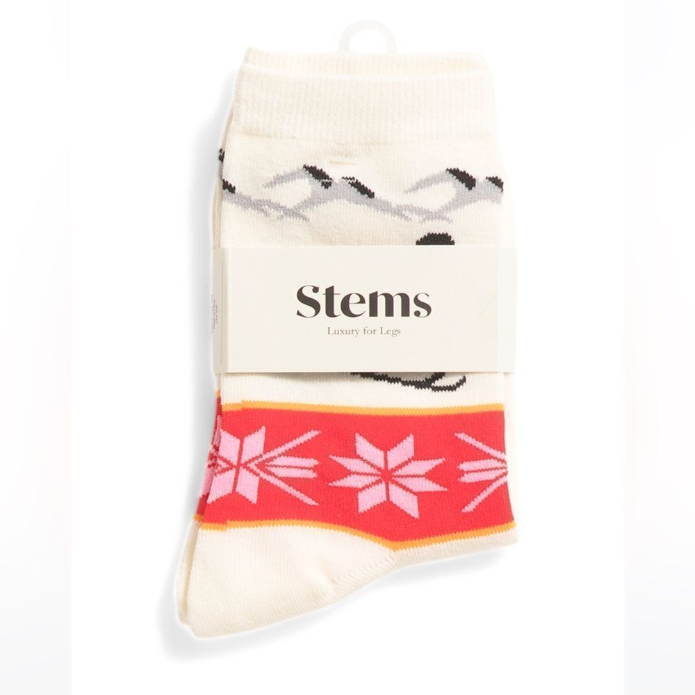 Stems 1 Pair Ivory Red Holiday Sweater Skier Print Wool Blend Stretch Knit Socks